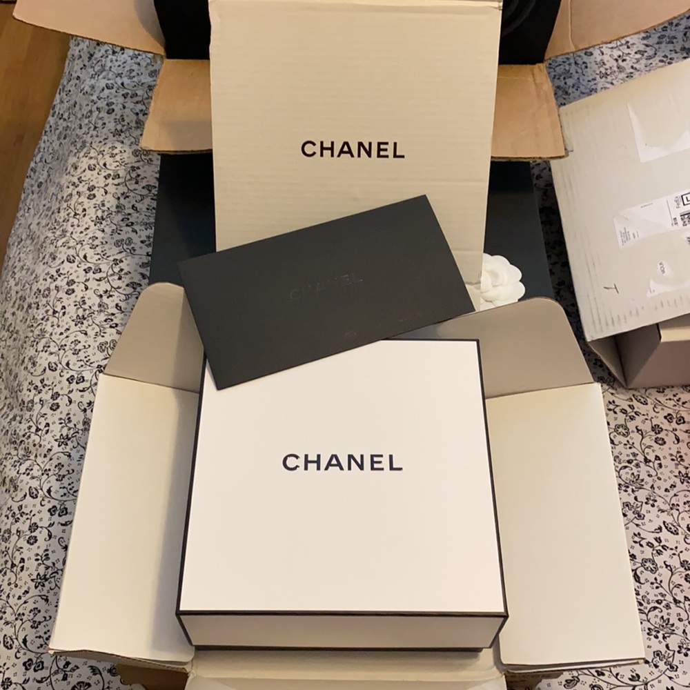 SALE❗️Authentic Chanel Box & Receipt Holder